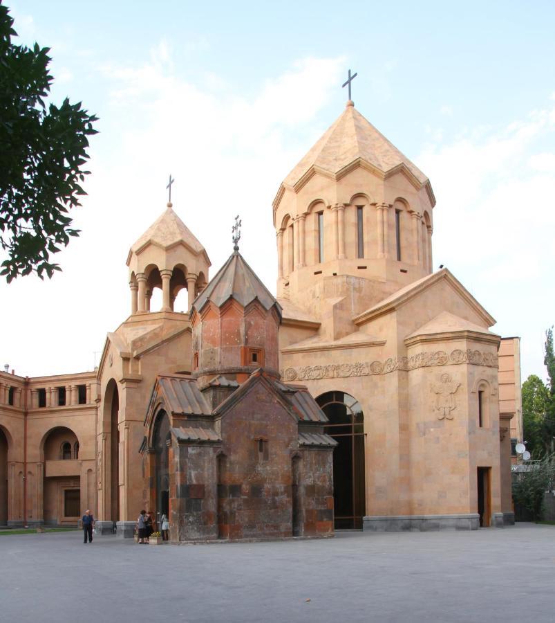Studioapart In Downtown Yerevan Exterior photo